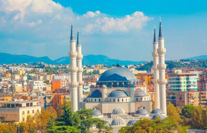 إيران تتسلل “إلكترونياً” إلى ألبانيا