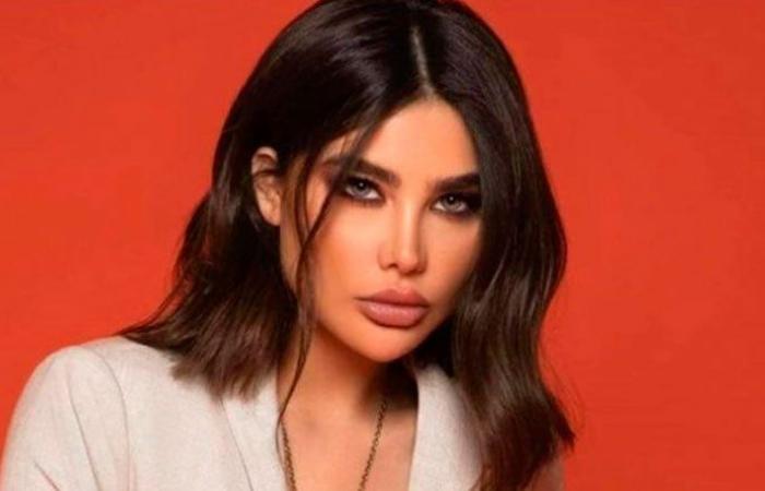 بالصورة: أنجي خوري تشعل التواصل الاجتماعي بجمالها
