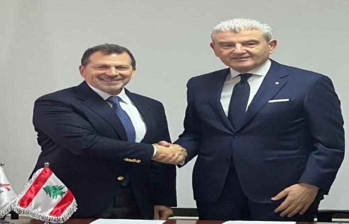 مذكرة تفاهم بين وزارتي الصناعة والتكنولوجيا لتعزيز التحوّل الرقمي