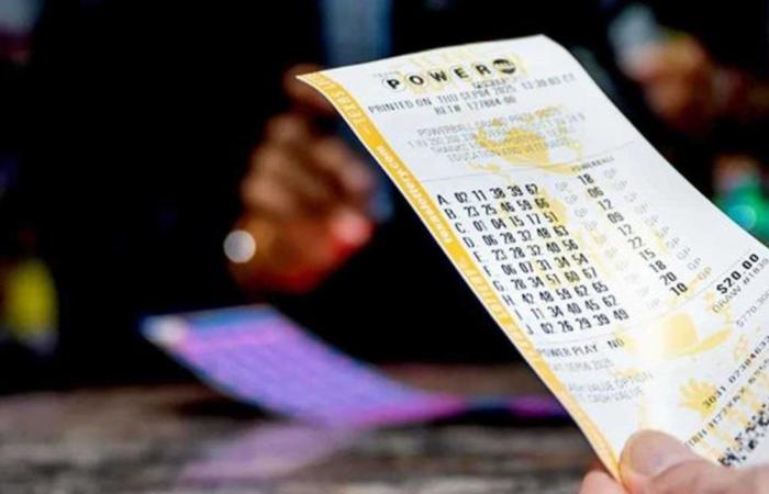 فاز بـ 50 مليون دولار.. هذكا تحوّل هذا المستأجر إلى واحد من كبار الأثرياء في مدينته