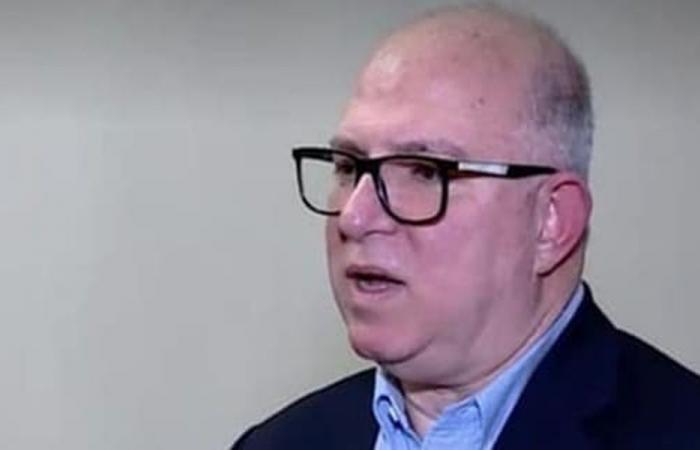 حيدر يصدر تعميماً بشأن تقديم طلبات إجازات العمل