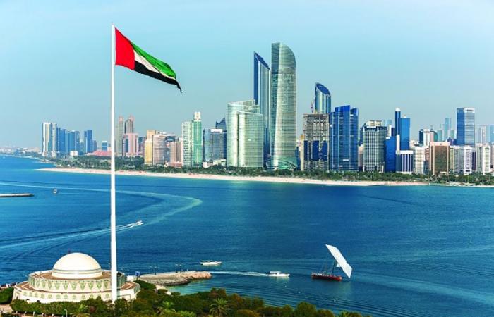 الدفاعات الجوية الإماراتية تتصدى لهجمات صاروخية