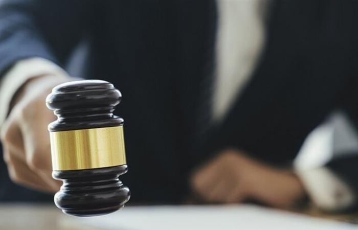 بعد دعوى تقدّمت بها زوجته... قرار قضائيّ ضدّ فنان معروف جدّاً