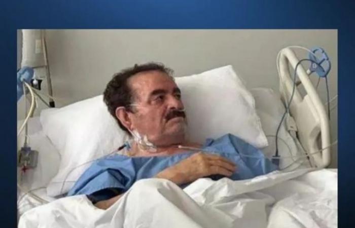 فنان شهير جدّاً خضع لعمليّة جراحيّة بعد تدهور وضعه الصحيّ... وفيديو له من داخل المستشفى