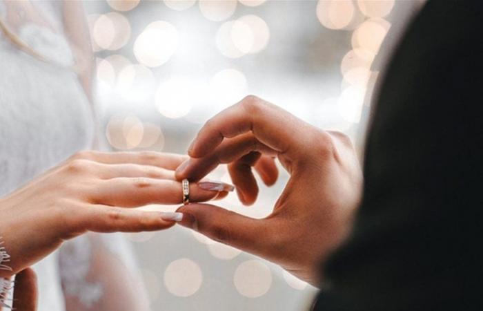 تزوّج للمرّة الثالثة... هذا ما قاله فنان عربيّ عن زوجته الجديدة