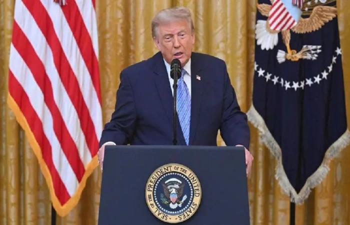 ترامب: تمديد وقف النار مقابل كبح نووي إيران