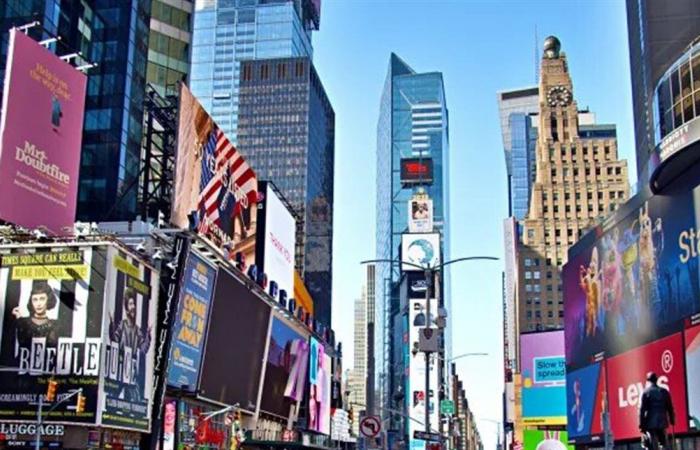 هلع في ساحة "تايمز سكوير" في نيويورك.. إليكم ما حصل (فيديو)