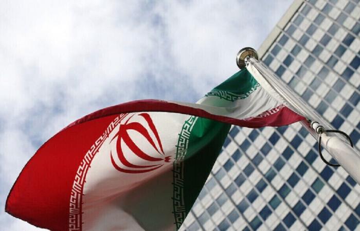 إيران ترفع جاهزيتها العسكرية تحسبًا لأي تصعيد