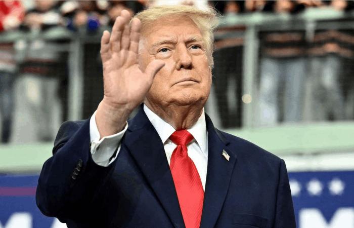 من انتقاد ترامب إلى العشاء معه... ما الذي جمع بيل ماهر بالرئيس؟