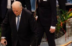 دُفن في تابوت غامض بمليوني دولار.. النروج توّدع الملك هارالد الخامس